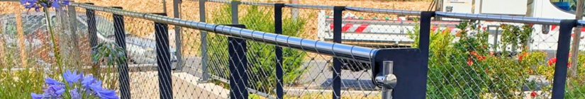 malla cerrada romboidal, el elemento de seguridad de moda para las barandillas